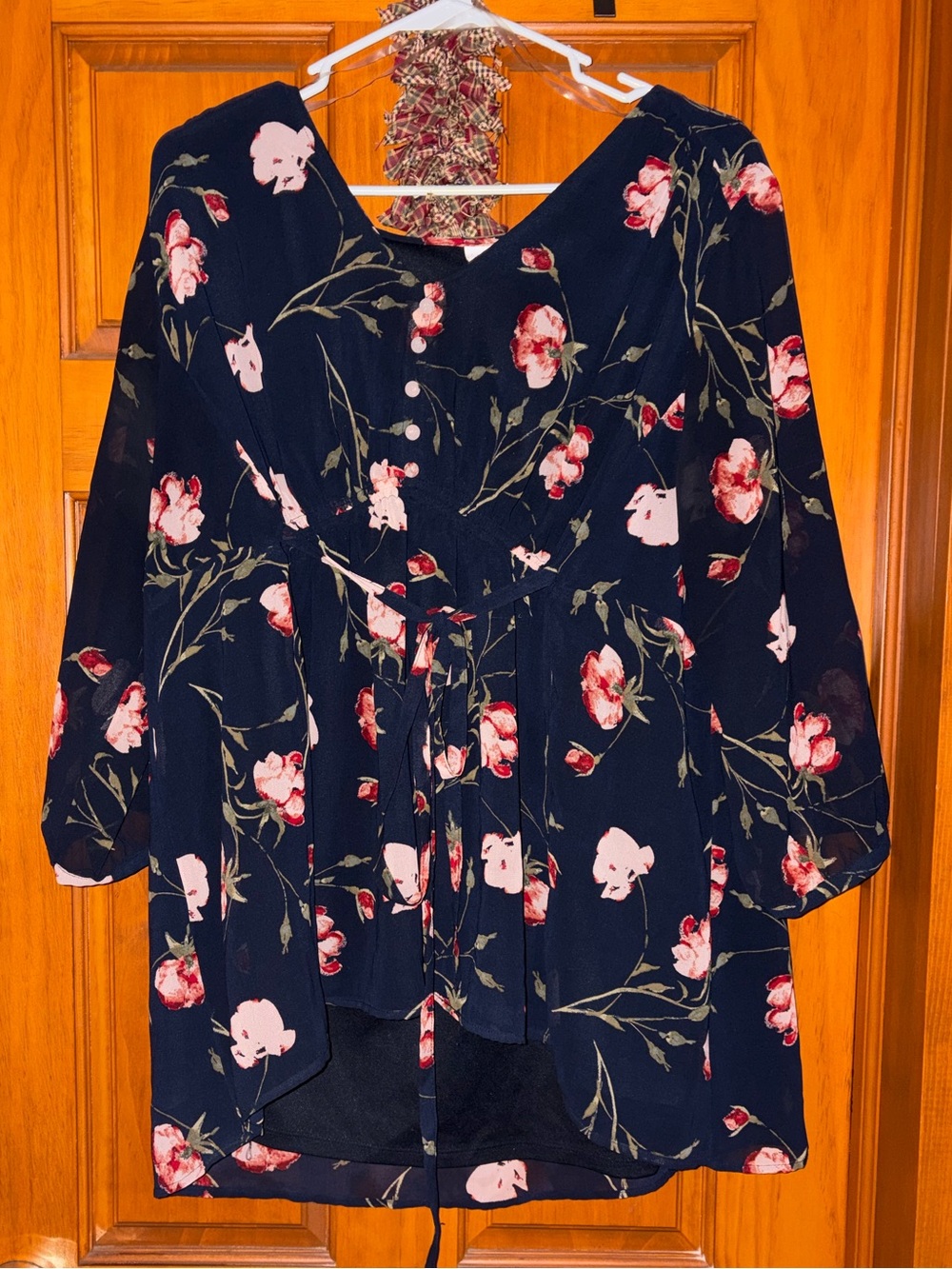 Isabel Maternity by Ingrid & Isabel Navy Floral Top Blouse Size [XL]Button Front